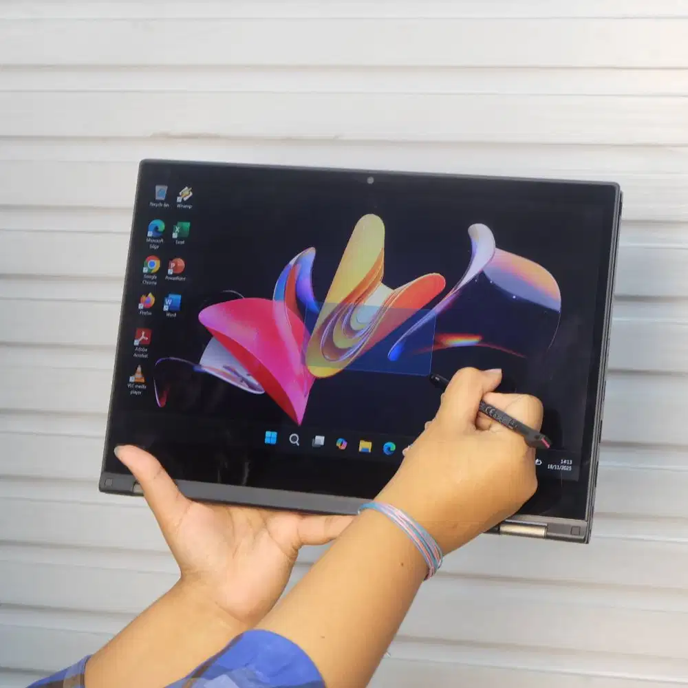 SLIM TOUCHSCREEN Laptop Lenovo Thinkpad L13 Yoga CORE I5 gen 10 RAM 8