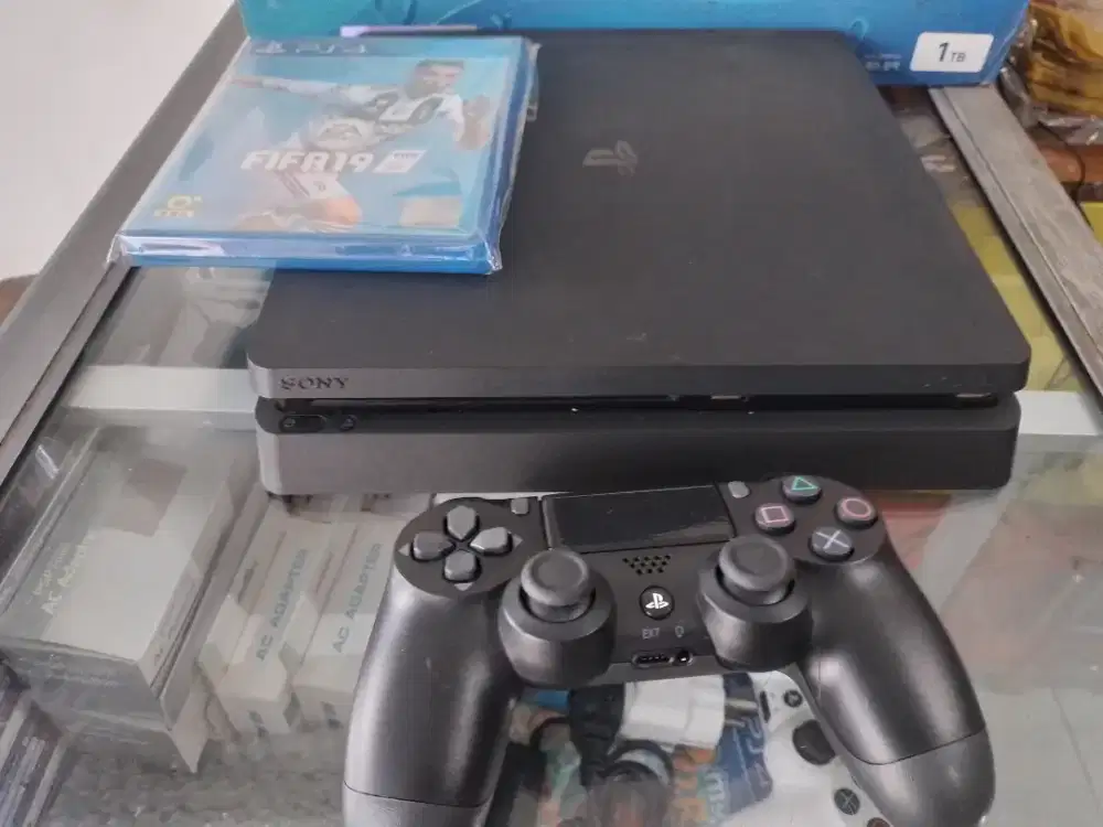 Ps4 slim 500Gb seri 22 original