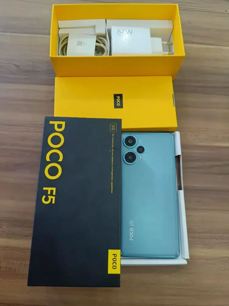 Poco F5 5G ram 8+8/256 GB. Fullset. Box. Cas Ori. No minus.