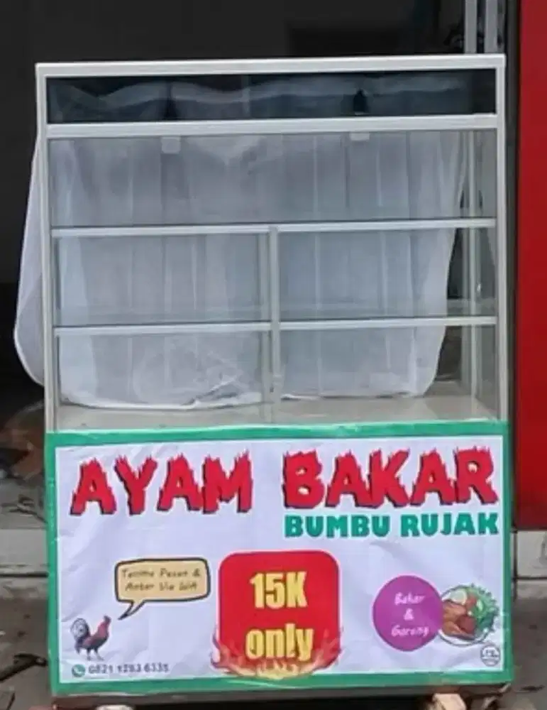 Etalase dagang 3 susun