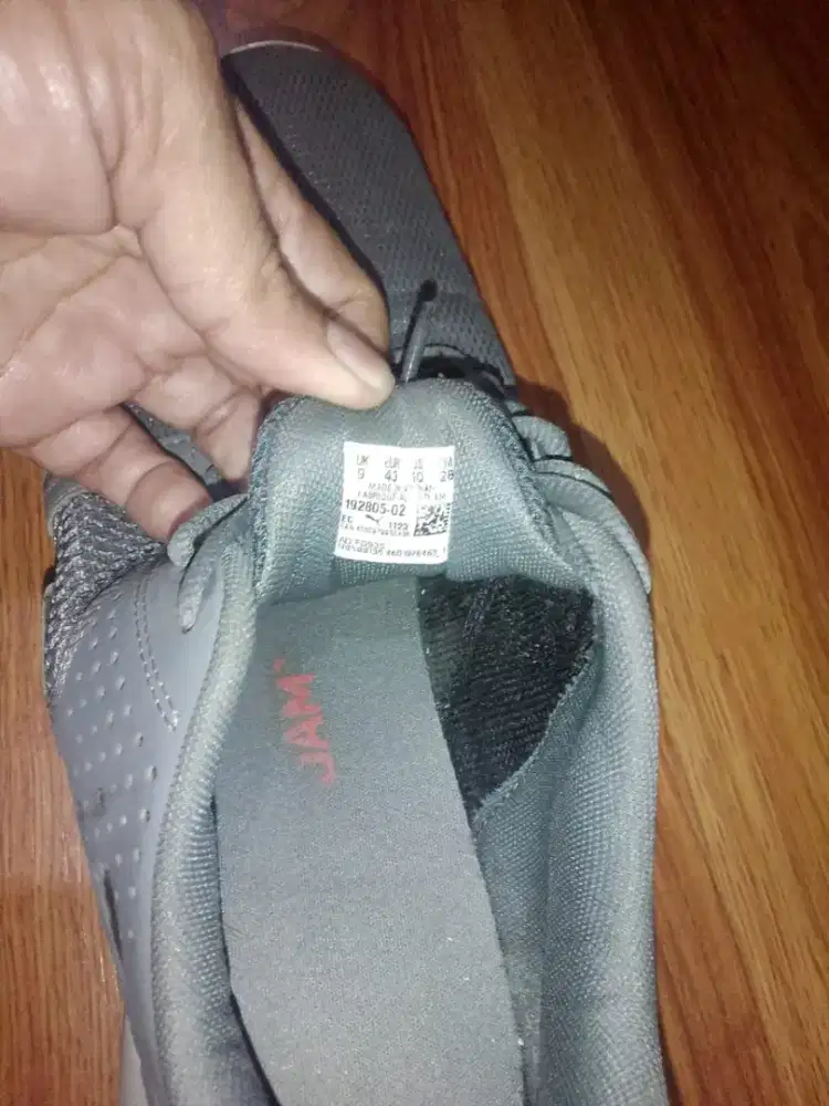 Jual cepat sepatu Puma Laki2 size 44