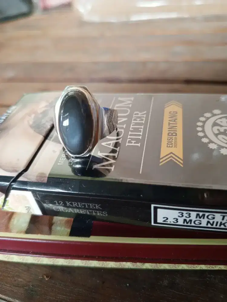 Batu cincin moonstone