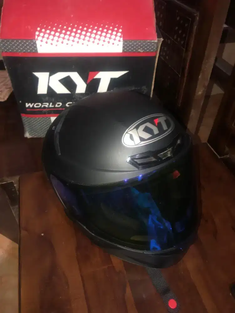 Helm KYT TT Course XL – Bekas Mulus, Siap Pakai – Harga Masuk