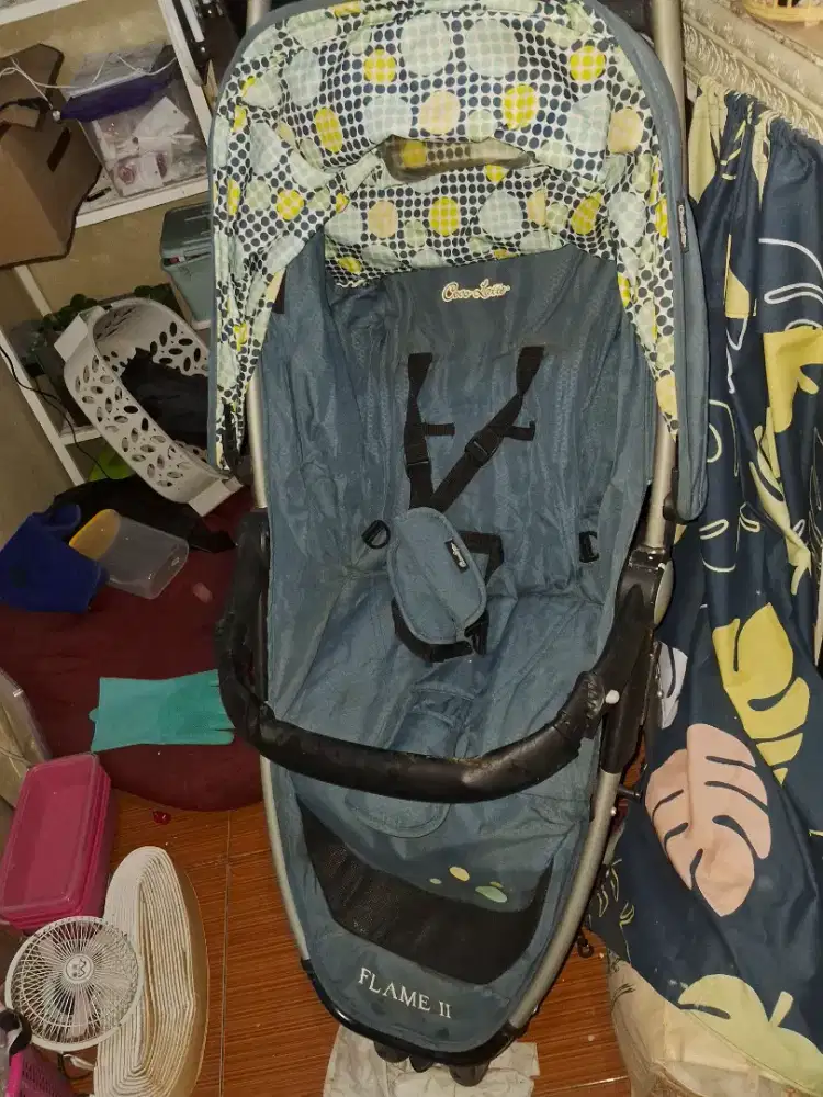 Stroller chocolatte flame masih bagus cuma kotor krn taruh di gudang