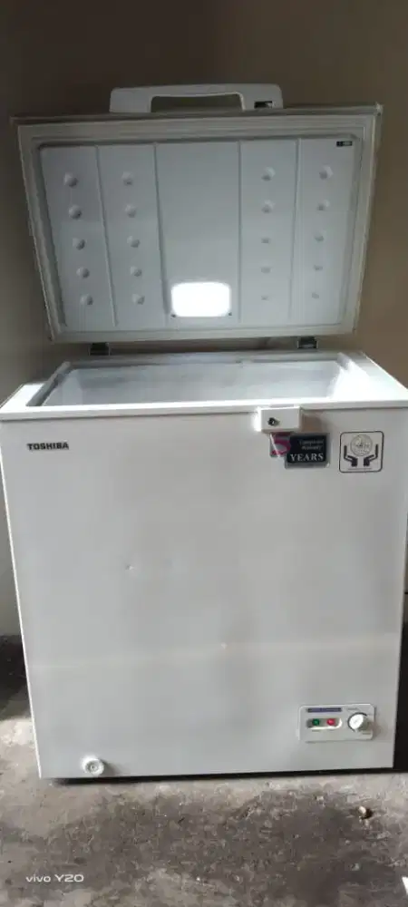 Dijual Chest Freezer Toshiba 180 Liter