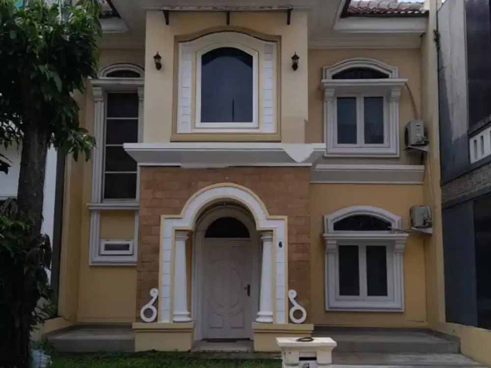 DISEWAKAN CEPAT RUMAH RAPI SIAP HUNI DI CLUSTER MONACO GADING SERPONG