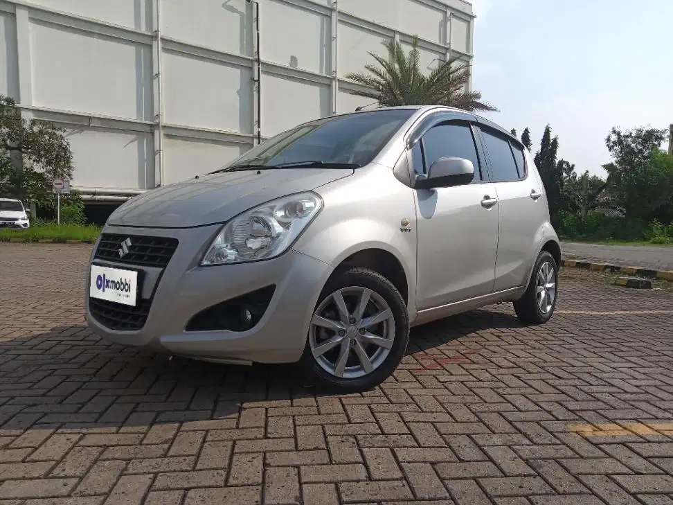 TDP 5,JT Suzuki Splash 1.2 DR Bensin-AT Putih 2015