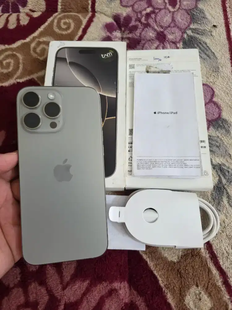iphone 16 pro max 256gb resmi iBox,garansi 09-09-2026 battry 100%