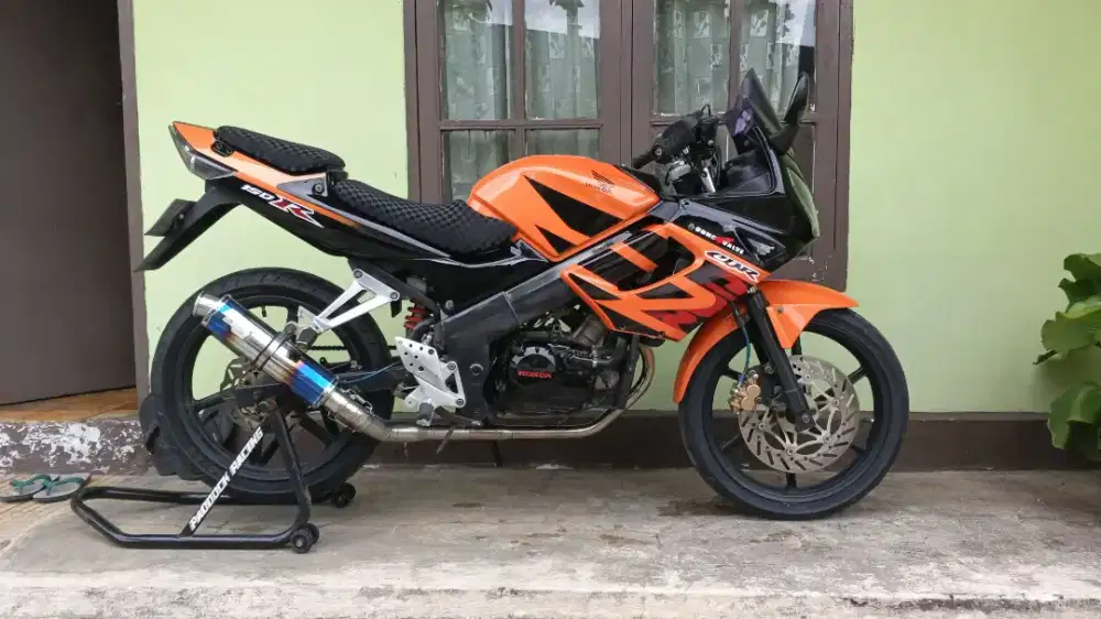 Honda CBR 150 Thailand