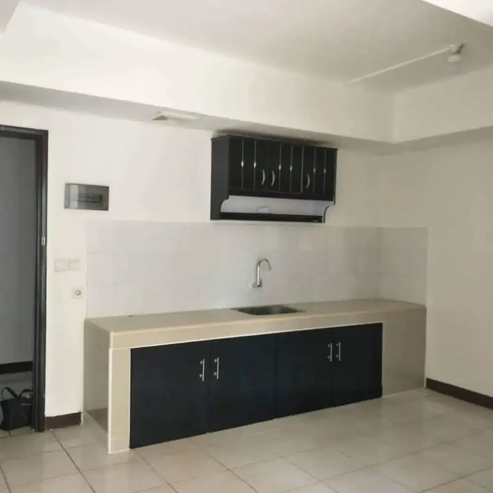 Dikontrakkan Apartemen The Boutique/Butik Kemayoran view Kolam Renang
