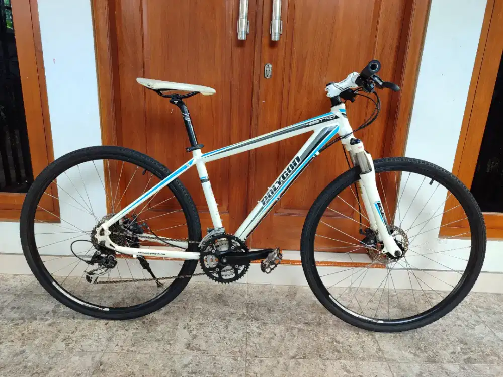 Sepeda polygon Heist 4 size 43 roda 700x43 bekas