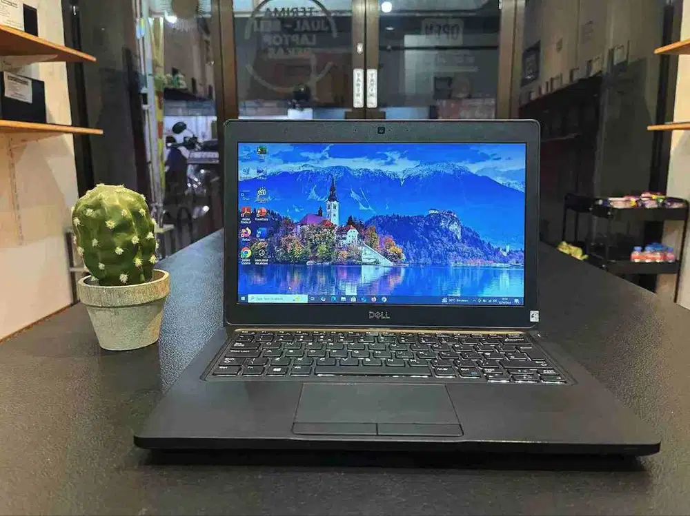 DELL LATITUDE 5290 // CORE i5 GEN8 // RAM 8GB // 12'5INC
