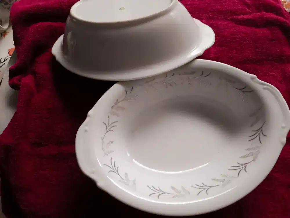 Mangkuk lonjong yg elegan