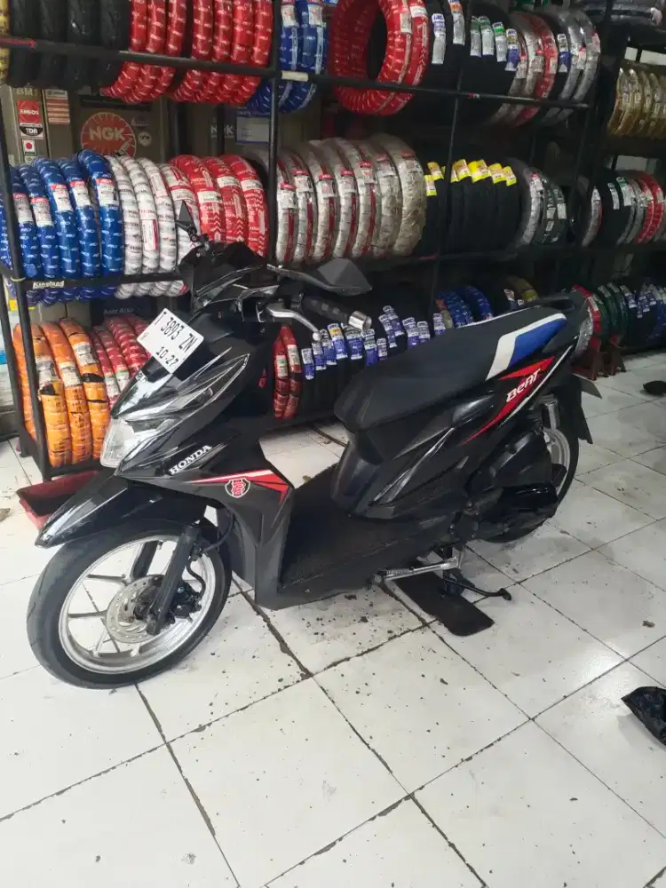 Bismillah punya motor beat fi tahun 2019 sslengkap pajak off mangga