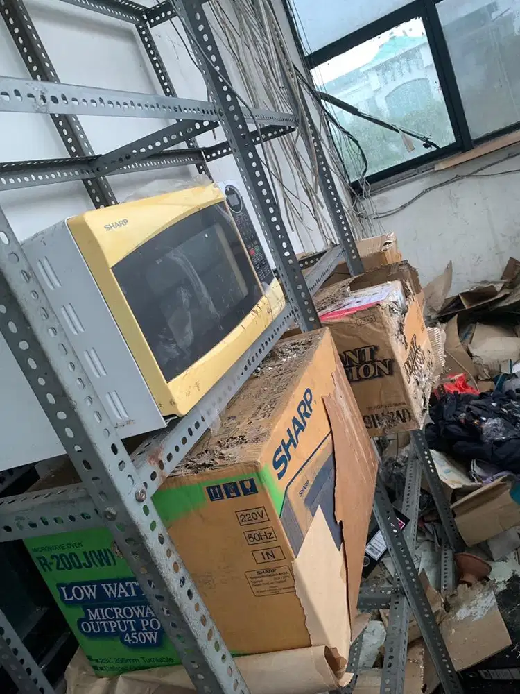 Mickrowave atau Oven merek Sharp