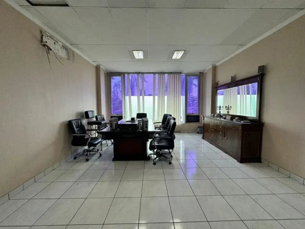 Ruko 3.5 Lantai - Galeri Niaga Mediterania