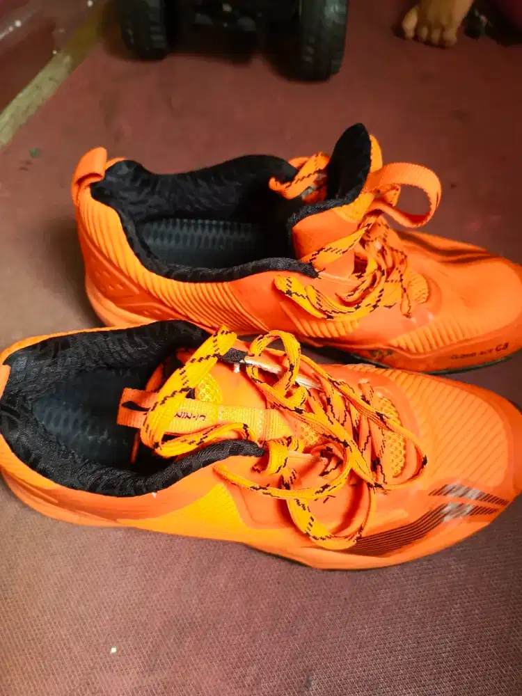 Sepatu badminton Lining cloud ace G8 size 43