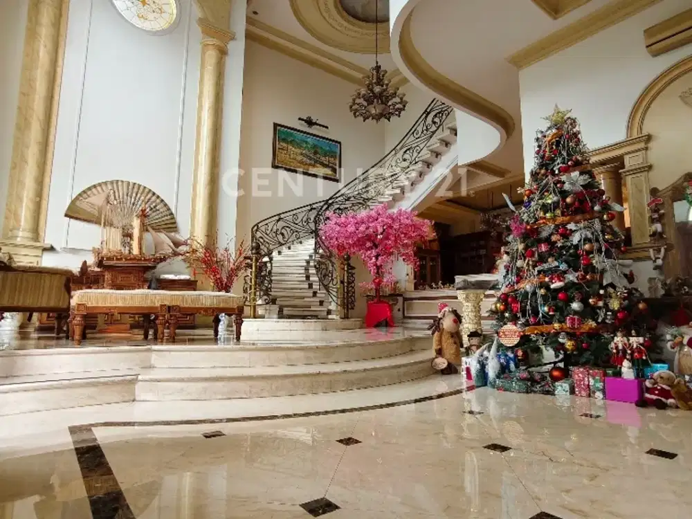 JUAL RUMAH MEWAH 2 LT DI PINISI INDAH PIK1