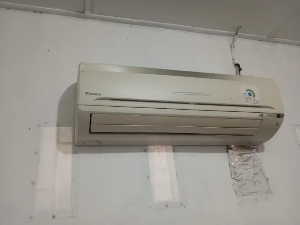 AC Bekas DAIKIN 1/2 PK