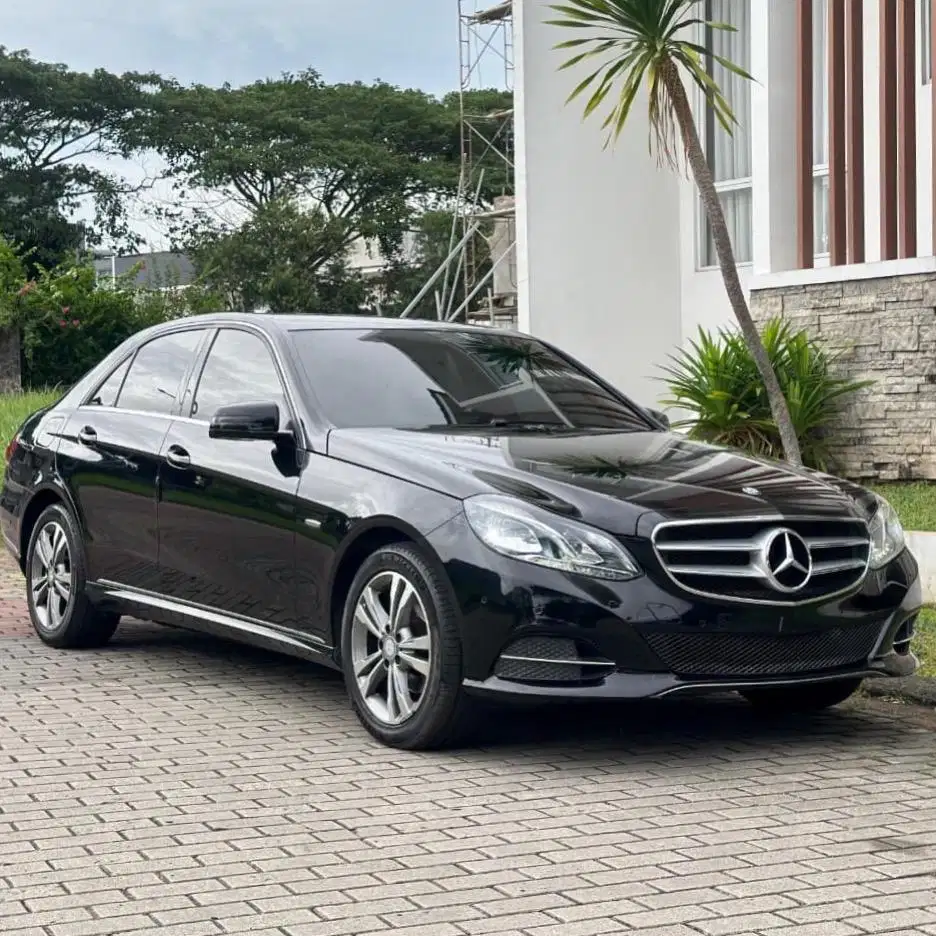(CASH) Mercedes Benz E200 Facelift W213 2015