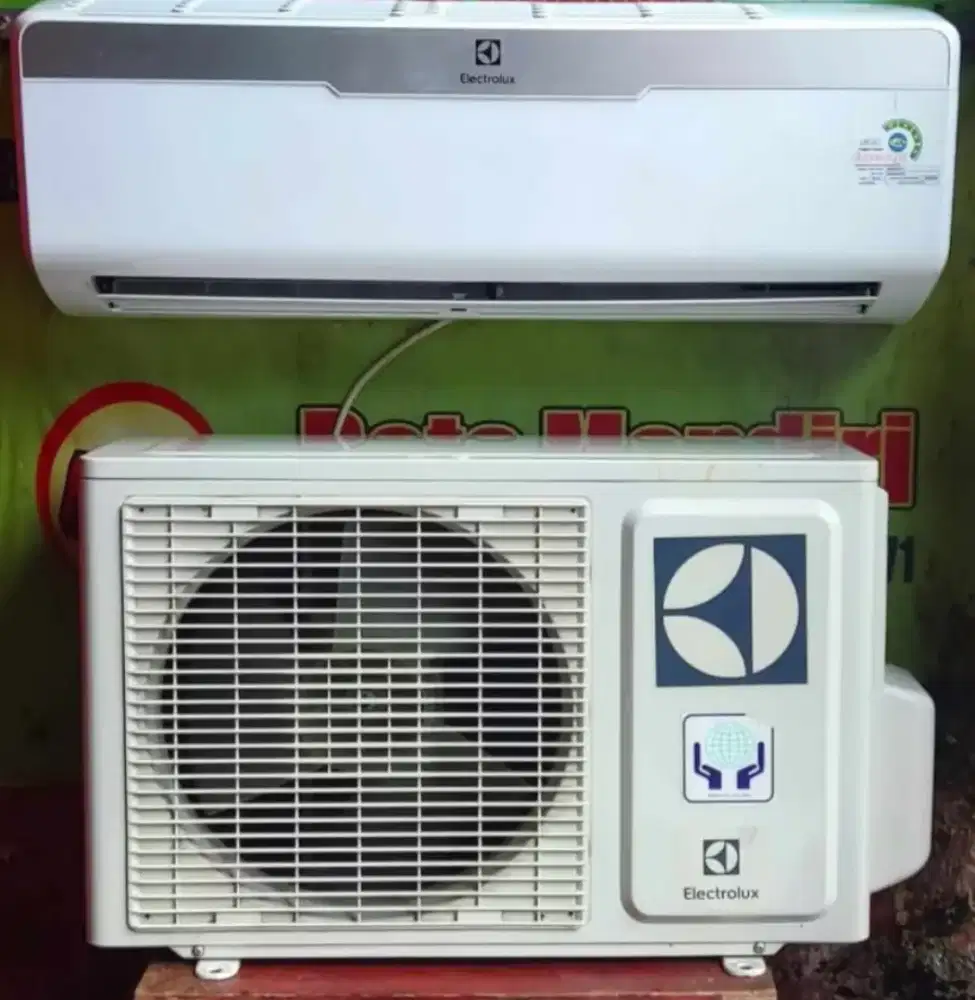 Jual ac elektroluc 1/2 pkR 410 lowwat 300watt kondisi 95% ori semua