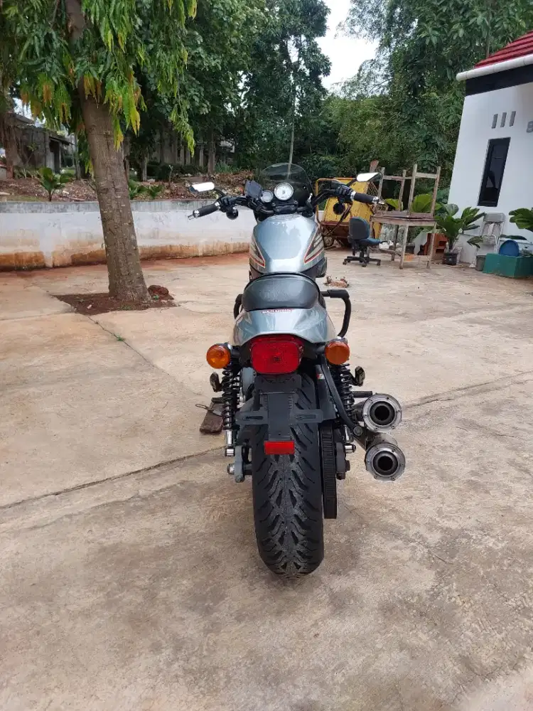 XR 1200 2010 Full Paper