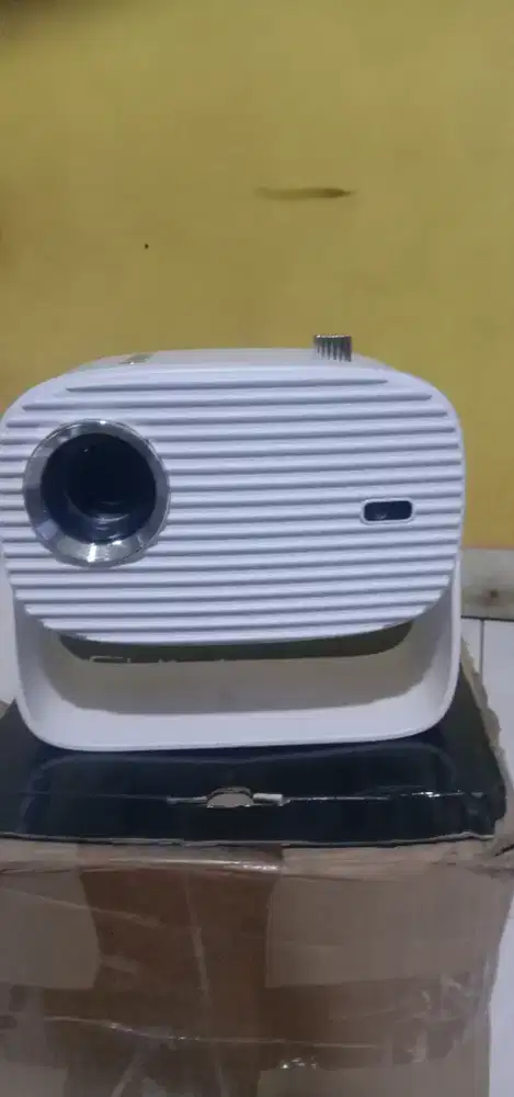 Jual proyektor  mini +simple