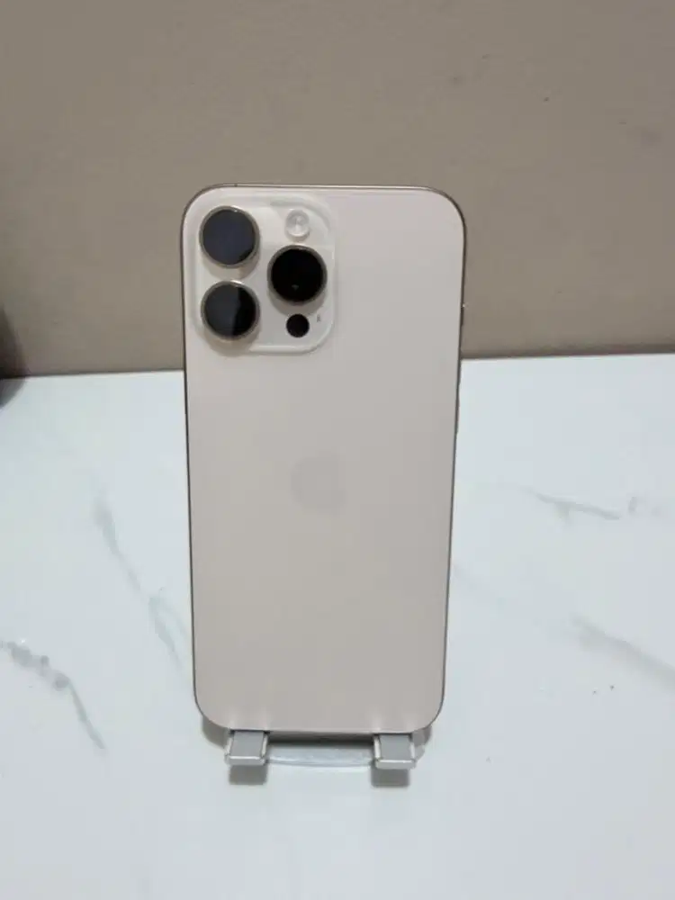 Dijual Like New Iphone 16 PM 256 dessert resmi