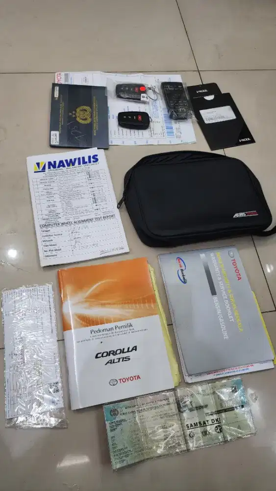 Altis v 18 AT 2021 terawat bagus mulus rapi bersih buakn 2022 istimewa