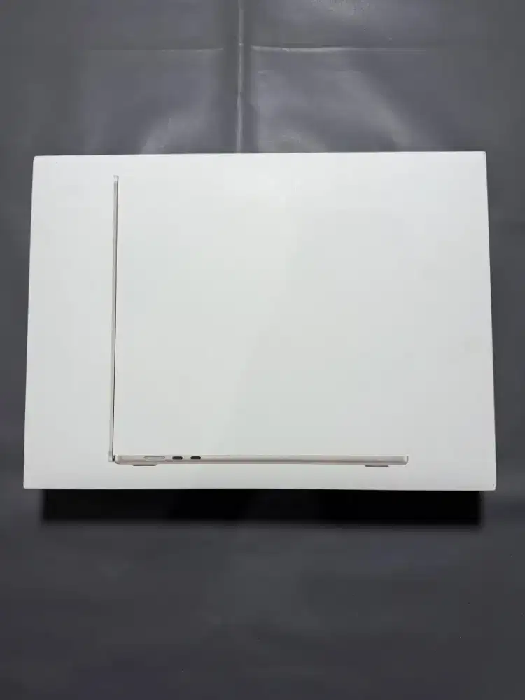 MacBook Air 15 inch 256Gb Ram 8Gb Segel Garansi Resmi Indonesia