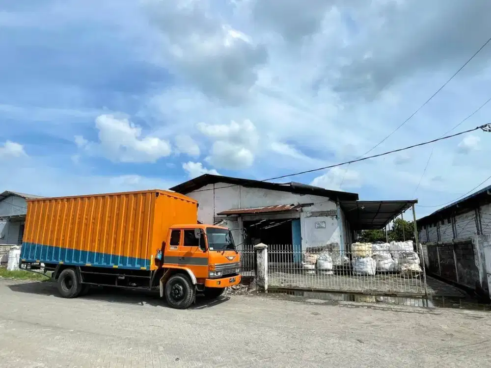 Gudang Di Pergudangan Kalianak Surabaya Terawat Lokasi Strategis