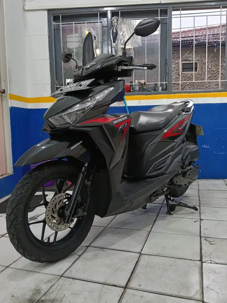 DIJUAL CASH HONDA VARIO 125 CBS LED OLD THN 2016 PAJAK IDUP SIAP GAS
