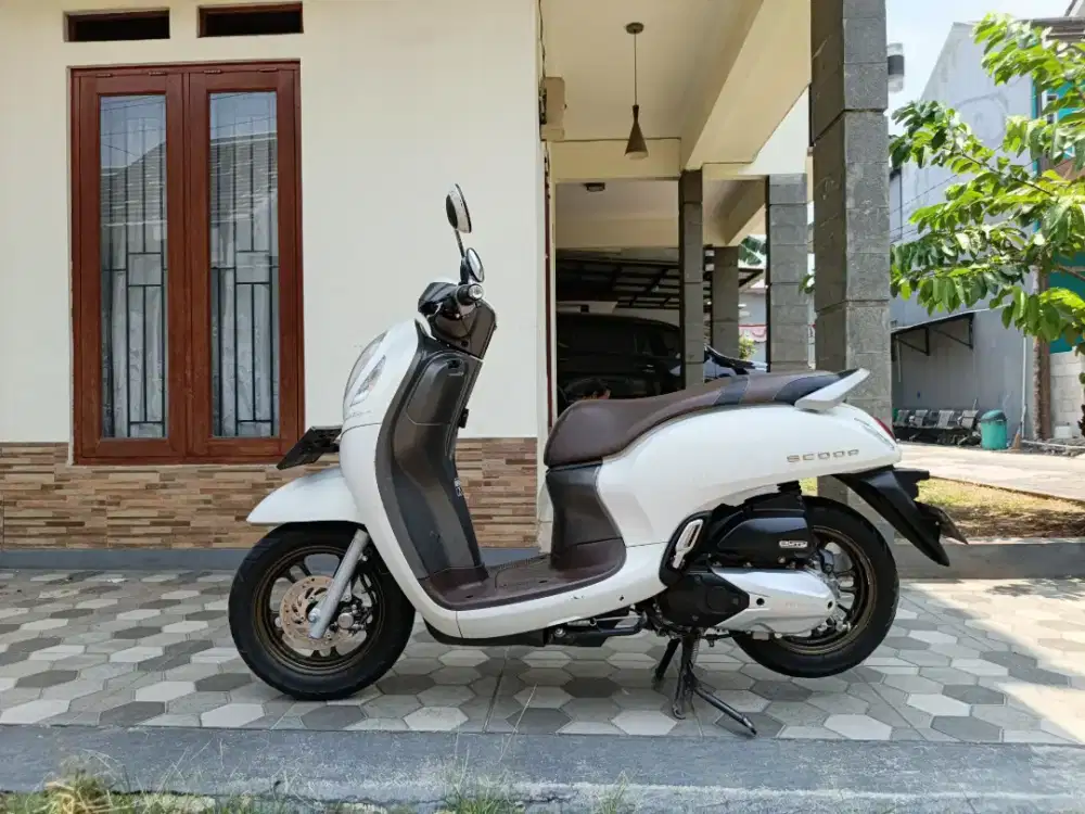 HONDA SCOOPY PRESTIGE TAHUN 2022 GRESS