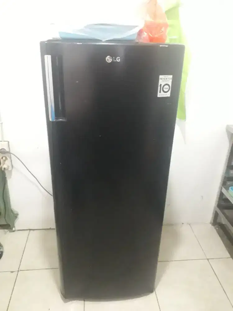 Freezer 6 rak merek LG