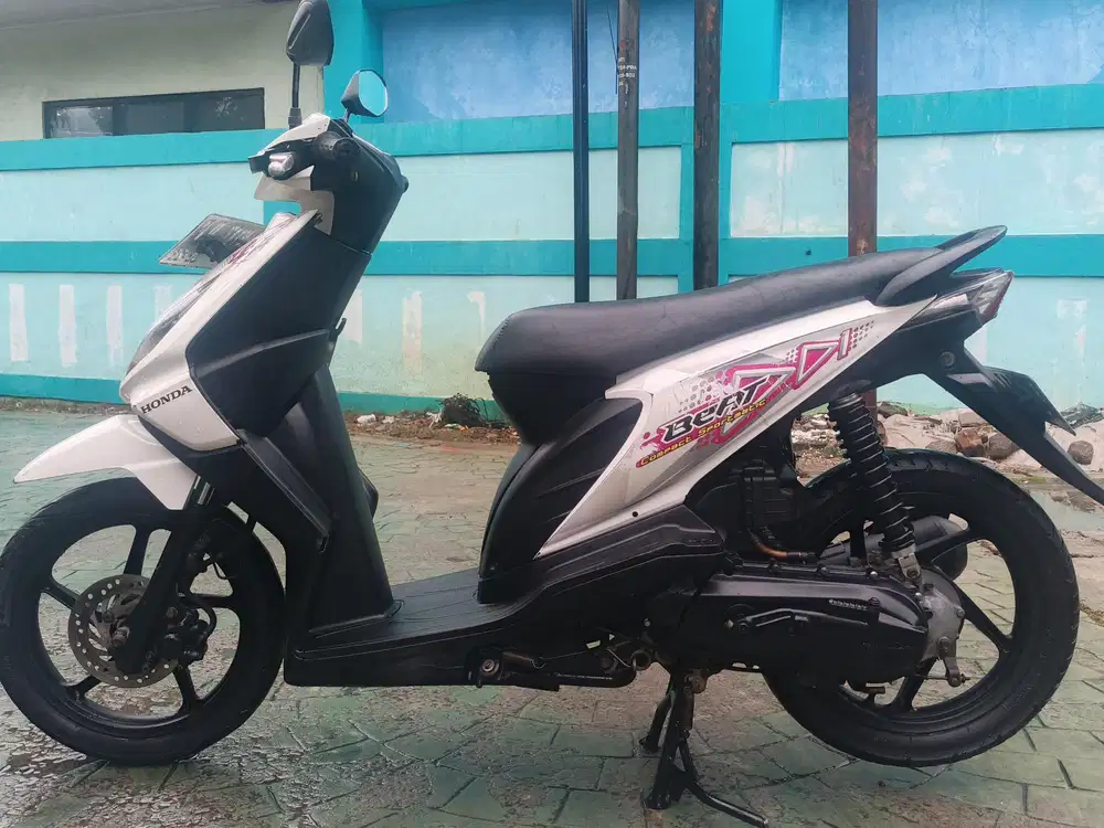 Honda beat karbu 2011 stater tokcer halus mulus orsinil terawat