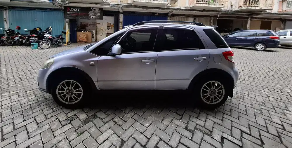 Suzuki SX4 2010 Bensin