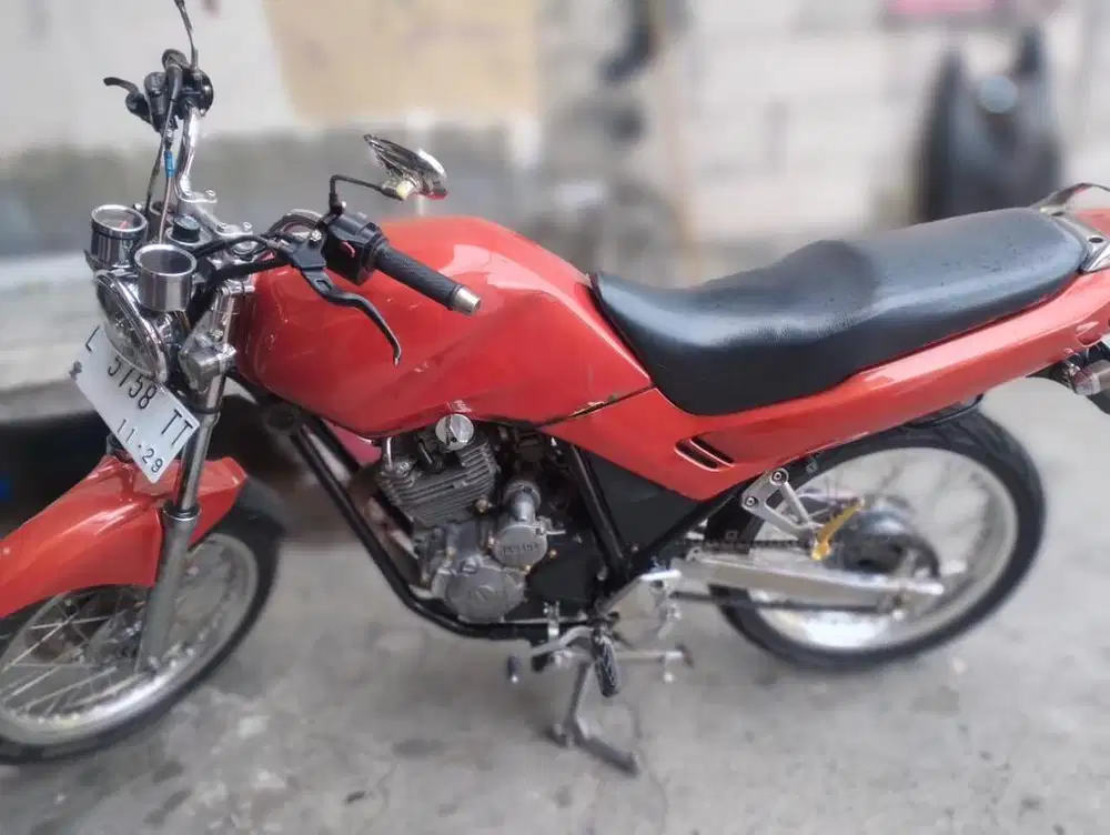 Scorpio z 2007 orange