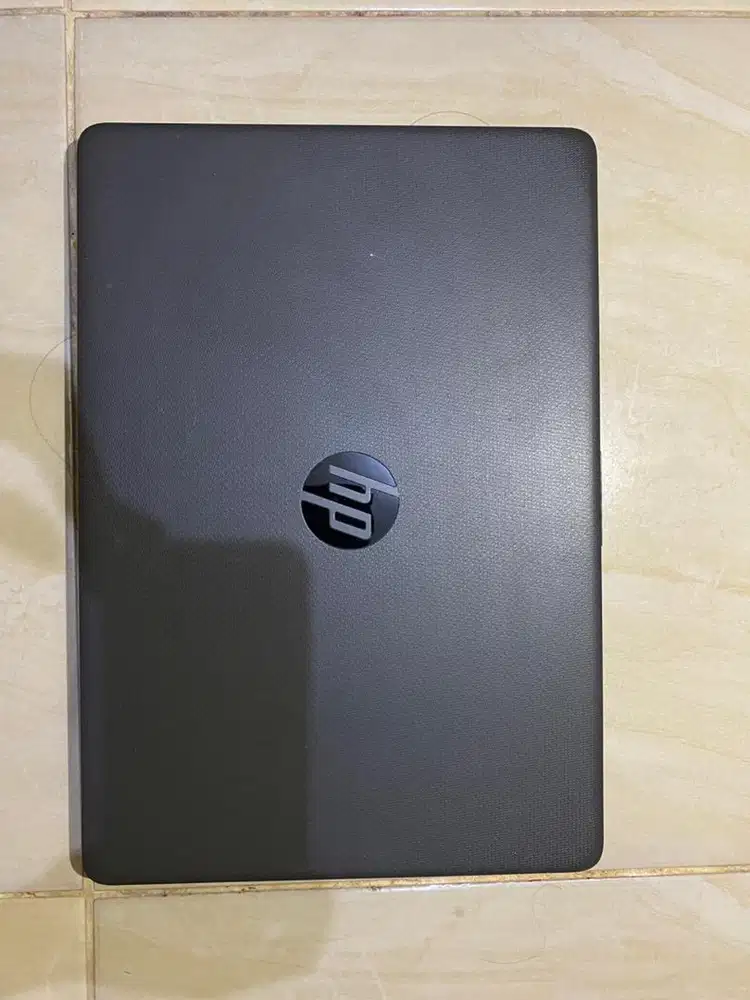 Jual laptop HP 245 G8 Mulus