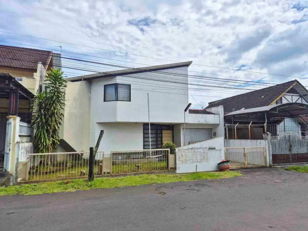 Rumah Murah 10 Kamar di Perumahan Borobudur Agung Suhat