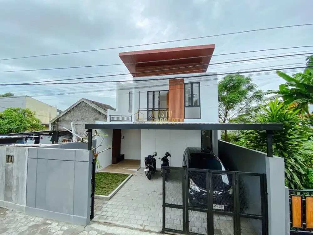 DIJUAL RUMAH 2 LANTAI SIAP HUNI LOKASI PREMIUM MAGUWOHARJO