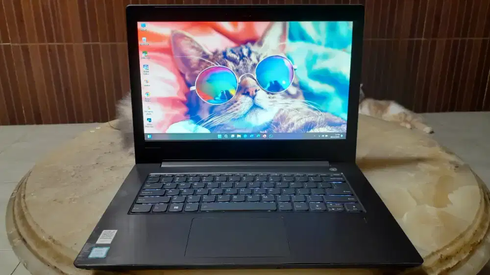 Laptop Lenovo V330 core i5 Ram 8GB ssd 256GB HDD 500GB Backlight GEN 8