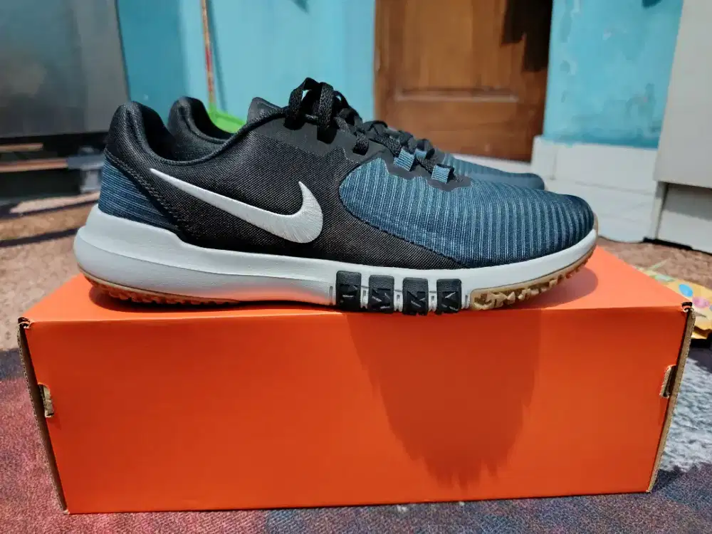 Sepatu Nike Sepatu Pria Flex Control 4 Workout - Black [CD0197-009]