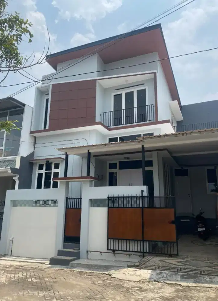Rumah dijual di Akordion Tunggulwulung Kota Malang