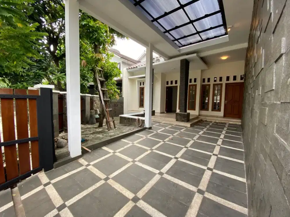 Rumah  furnished  SHM Laranagan Cipadu Tangerang Banten