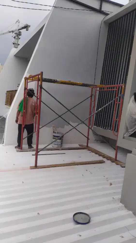 Tukang cat dinding, dinding rembes,dinding retak, atap genteng rembes.