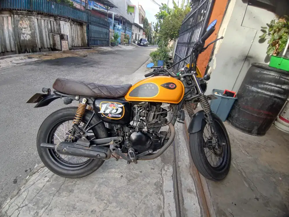 kawasaki kuning W 175 CAFE