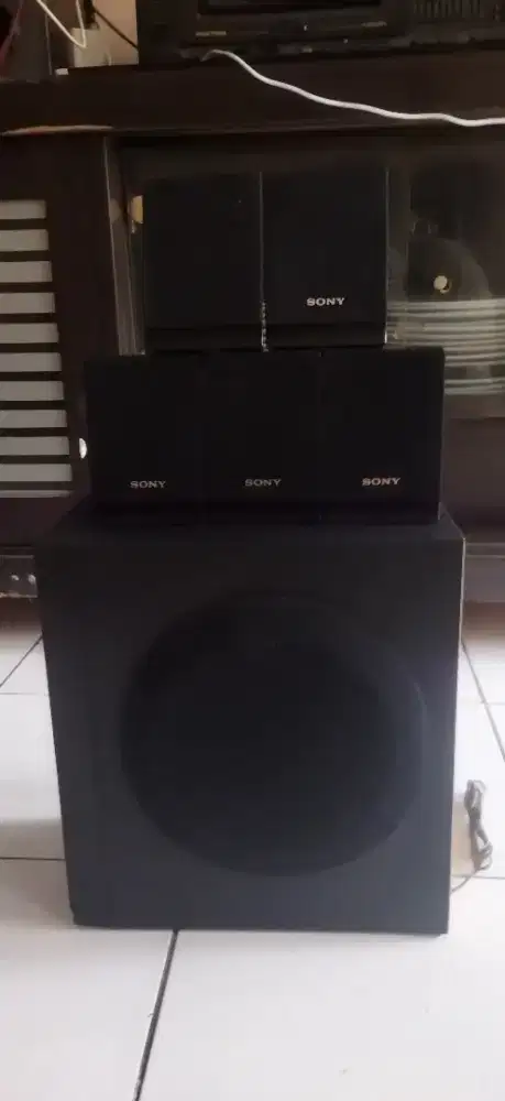 Di jual aja speaker sistem Sony home theater
