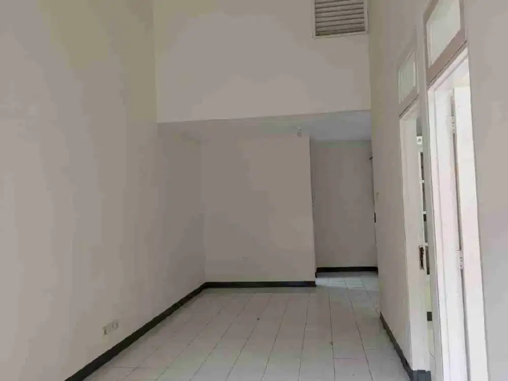 DISEWAKAN RUMAH RAPIH DAN SIAP HUNI DI CITRA GARDEN 3, KALIDERES JAKARTA BARAT