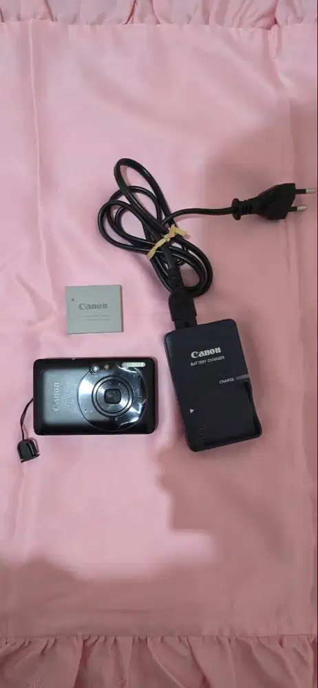 Canon Digital IXUS 100 IS Kamera (Bekas)