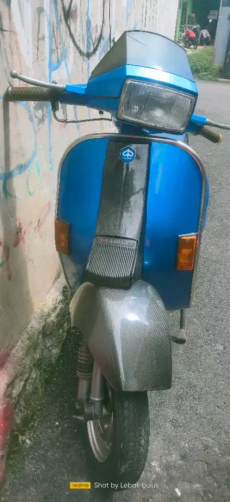 Vespa Excel plat B